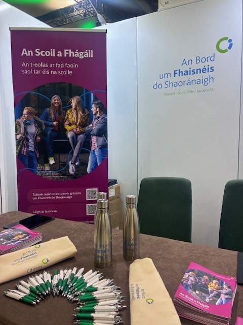 Seasamh an Bhoird um Fhaisnéis do Shaoránaigh ag FÍS 2026/ The Citizens Information Board stand at FÍS 2026
